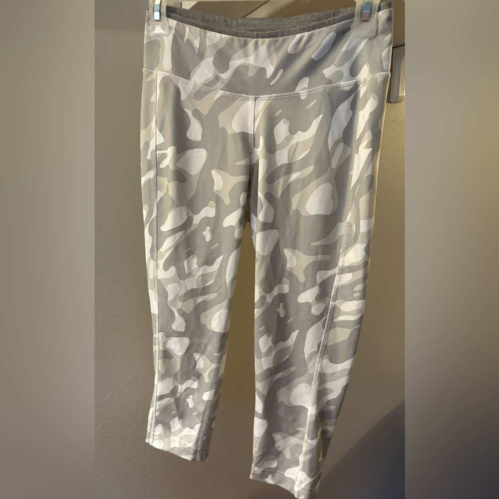 Reebok Printed Workout Capri Leggings
